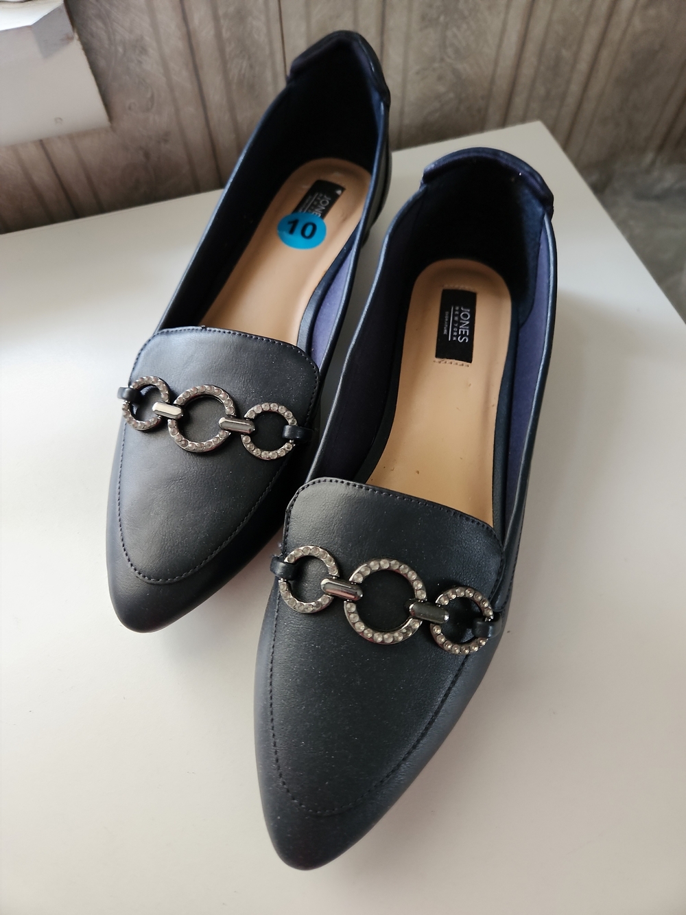 Jones New York Navy Flats NWOB